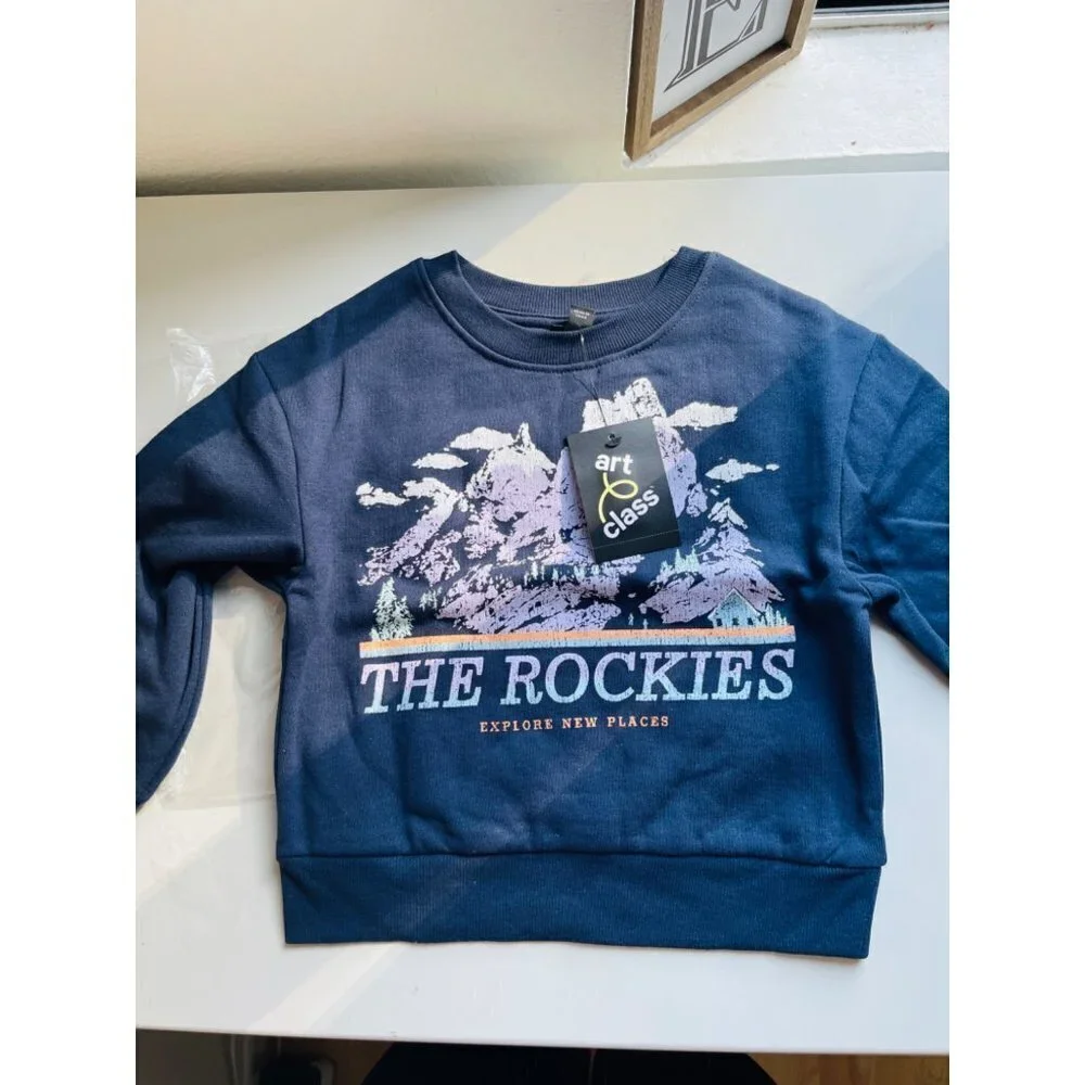 NWT ART CLASS kids pullover sweater size 4/5